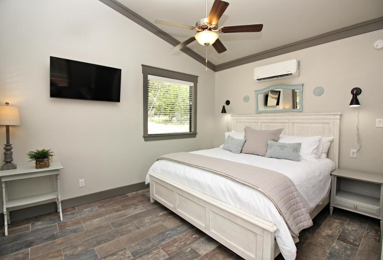 ווימברלי Green Acres Cottages - Fredericksburg Suite מראה חיצוני תמונה