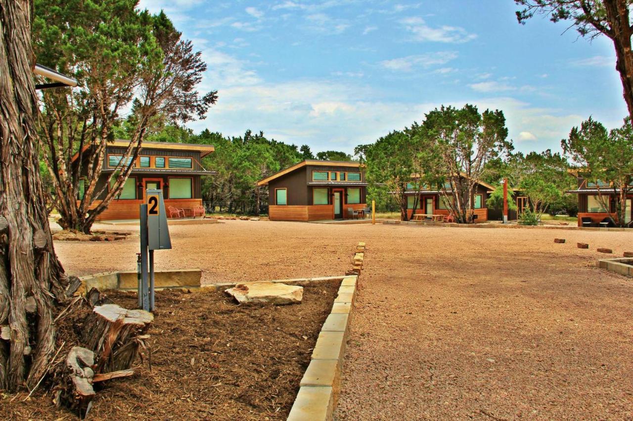 ווימברלי Green Acres Cottages - Fredericksburg Suite מראה חיצוני תמונה