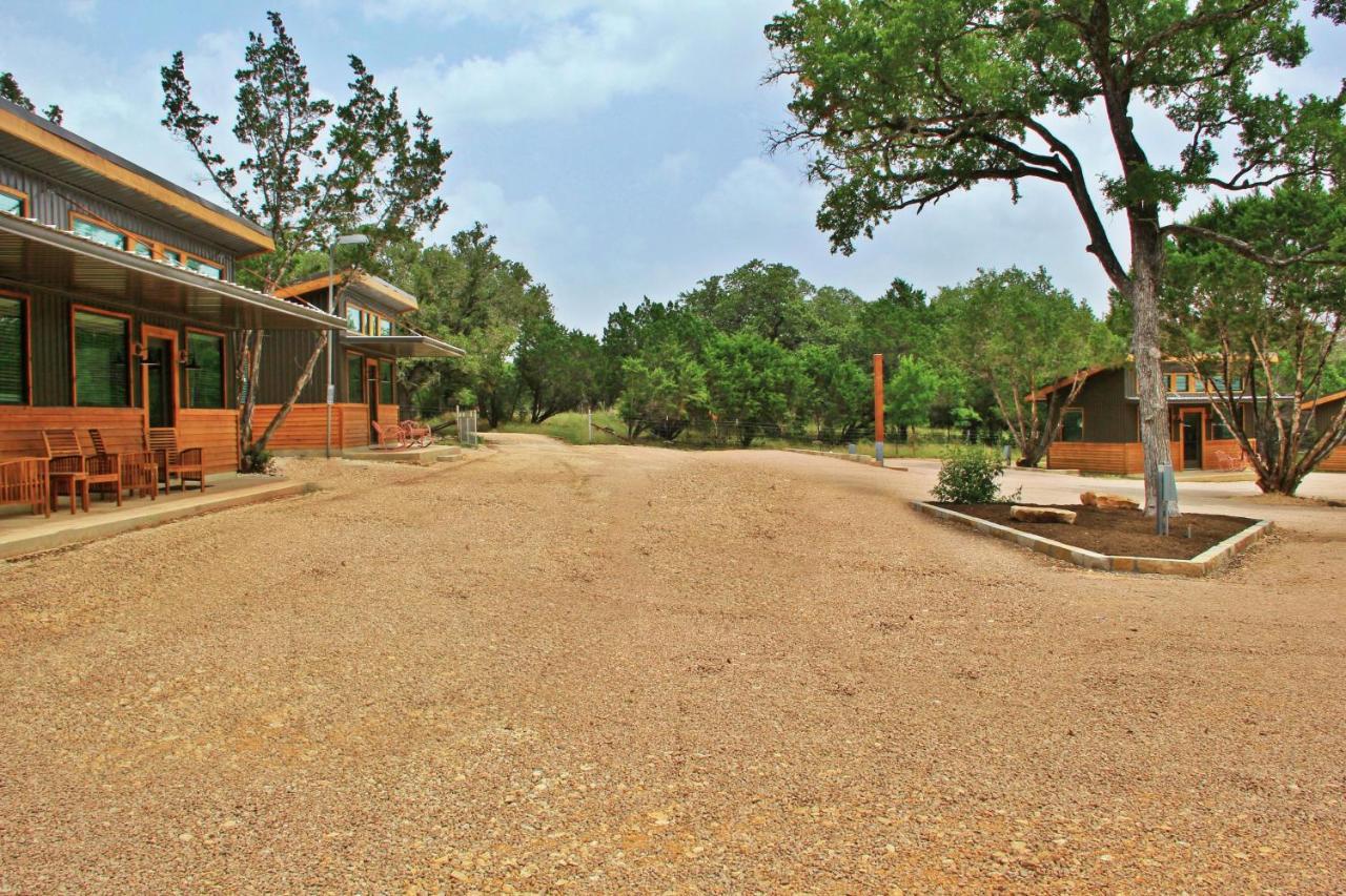 ווימברלי Green Acres Cottages - Fredericksburg Suite מראה חיצוני תמונה